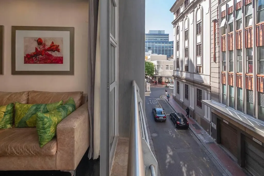 Modern Apartment In Wale Street Cape Town