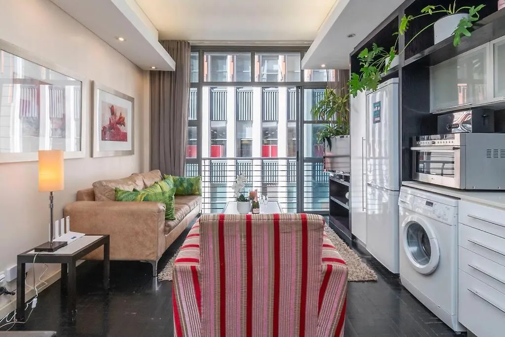 Modern Apartment In Wale Street ケープタウン